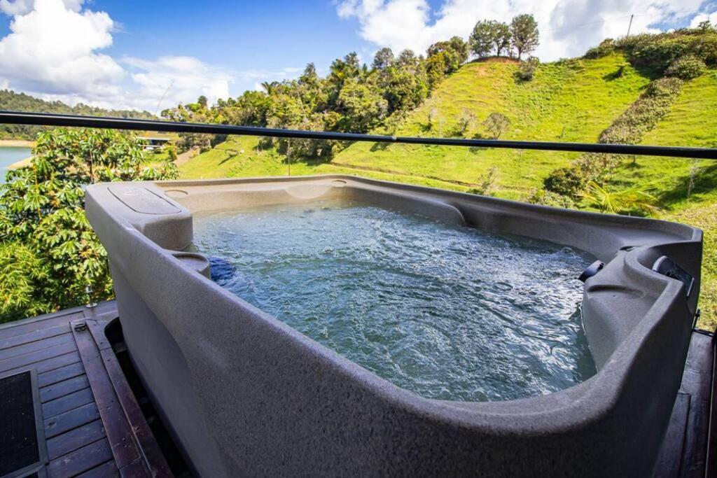 La Pradera  Sky House Cabana Guatape מראה חיצוני תמונה